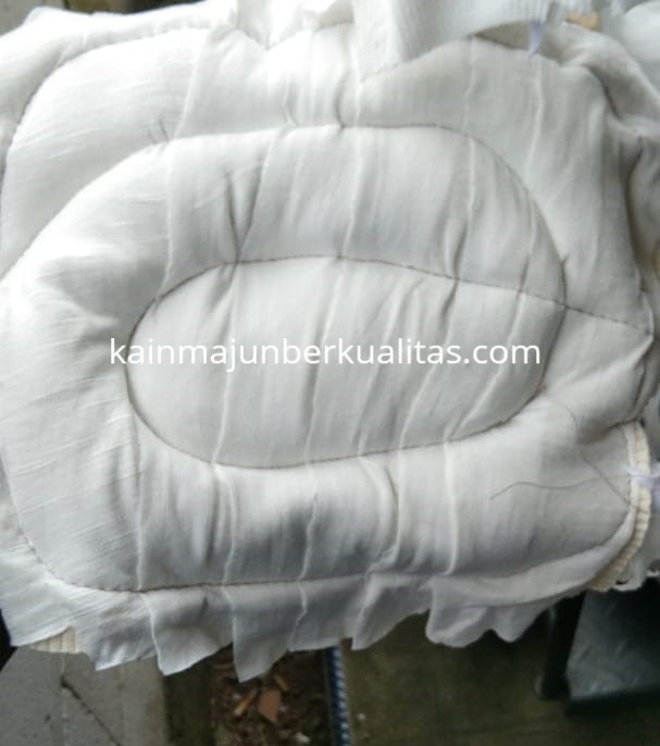 Kain Majun Putih Tumpuk Image